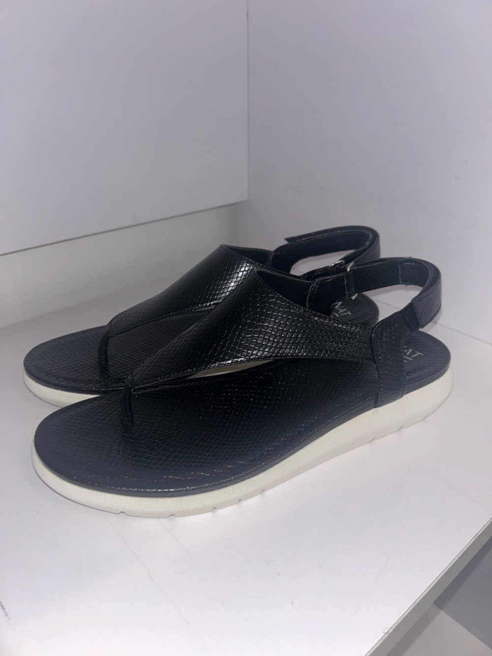 Naturalizer Meghan Black Textured Sandals Size 9.5 Comfort Slingback NEW - Picture 7 of 7